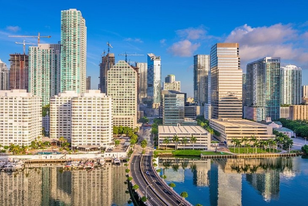 Is there a high-speed train from Orlando to Miami